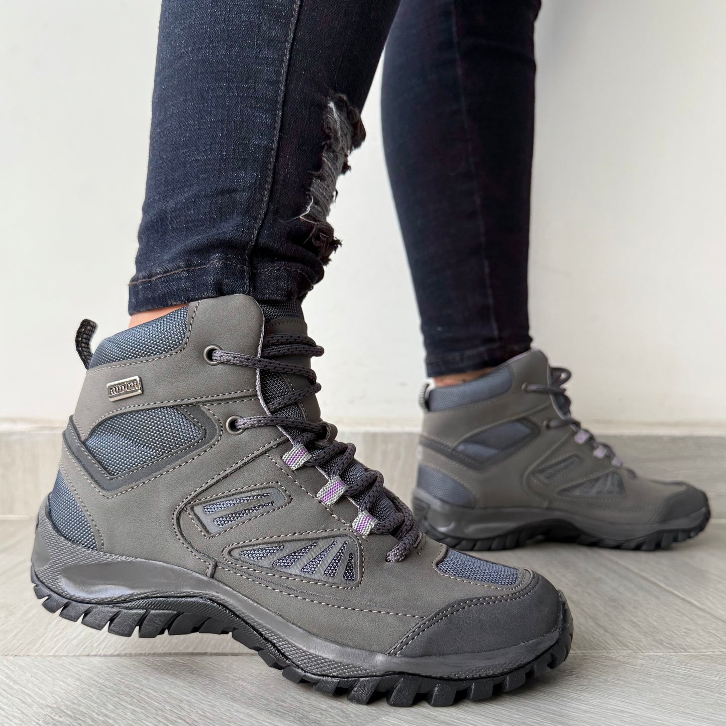 Bota mujer Outdoor Ref- 2499 Gris