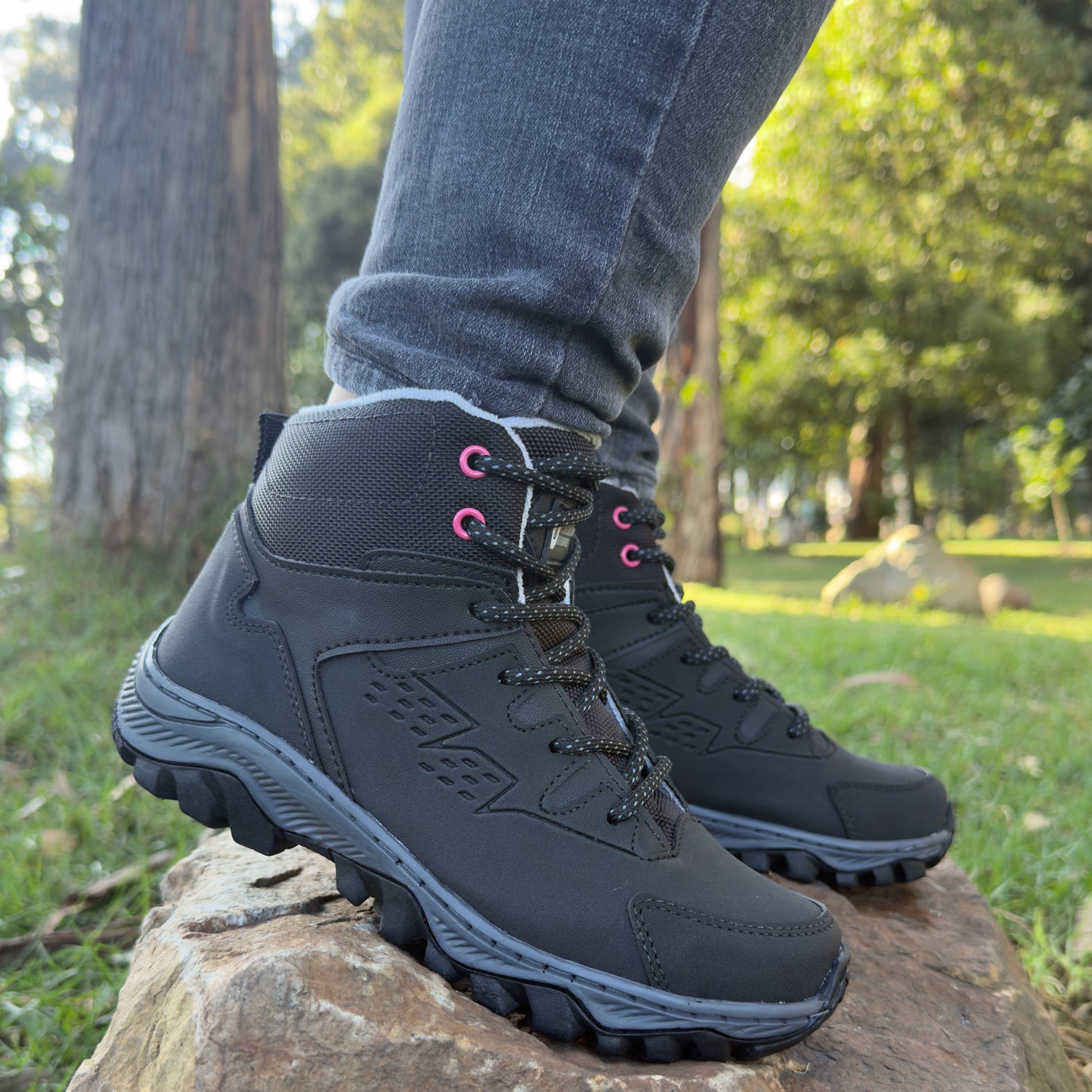 Bota mujer Outdoor Ref- 301 Negra